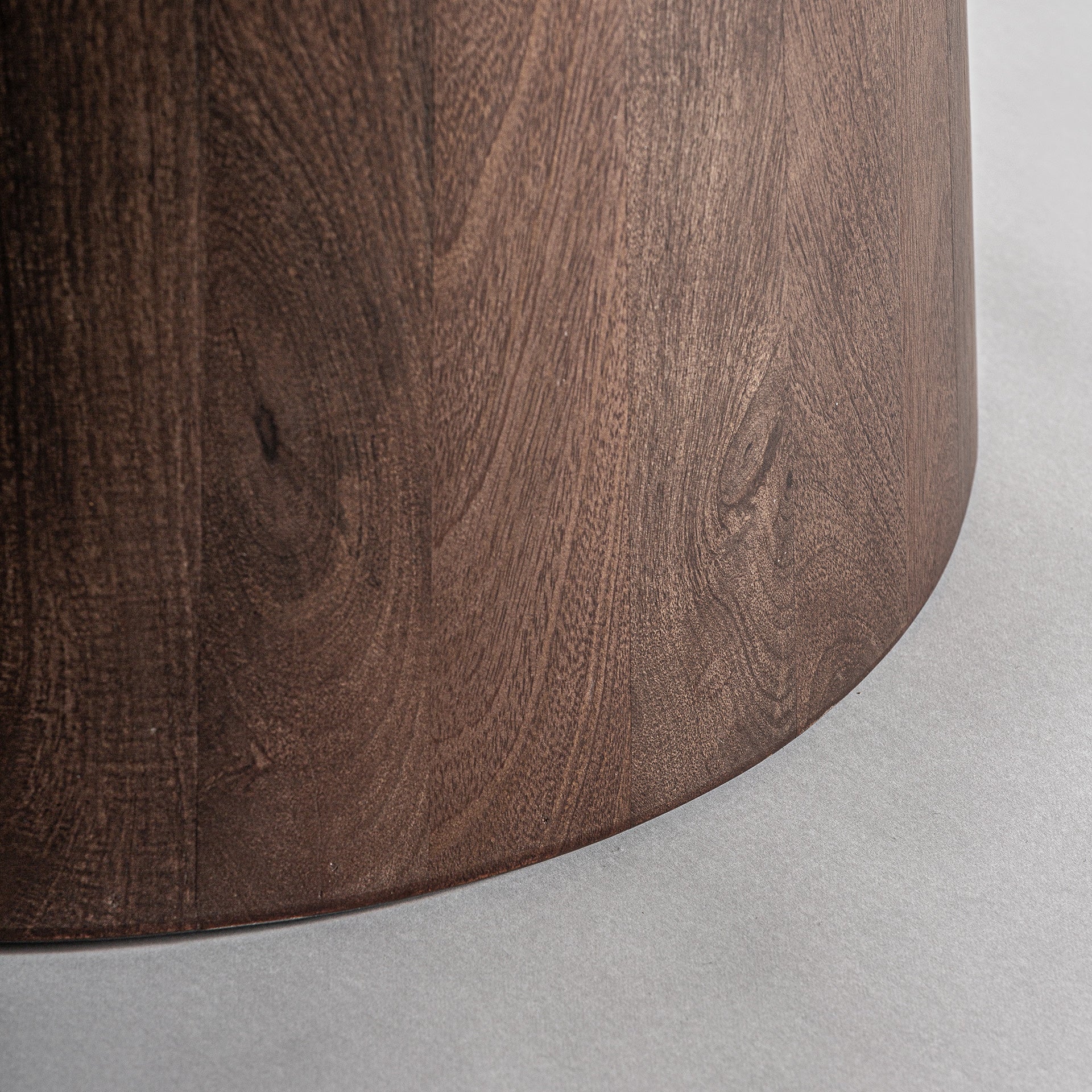 VARZI DINING TABLE